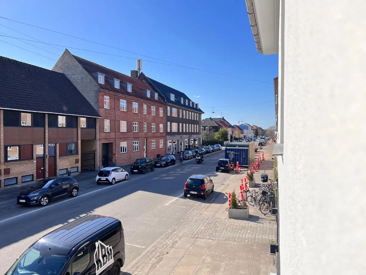 Three Bedroom Apartment In Valby, Valby Langgade 214, København