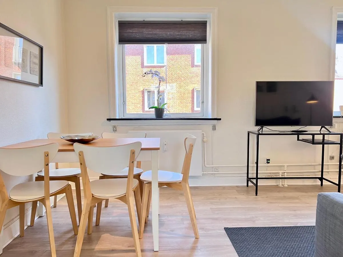 Three Bedroom Apartment In Valby, Valby Langgade 214, København