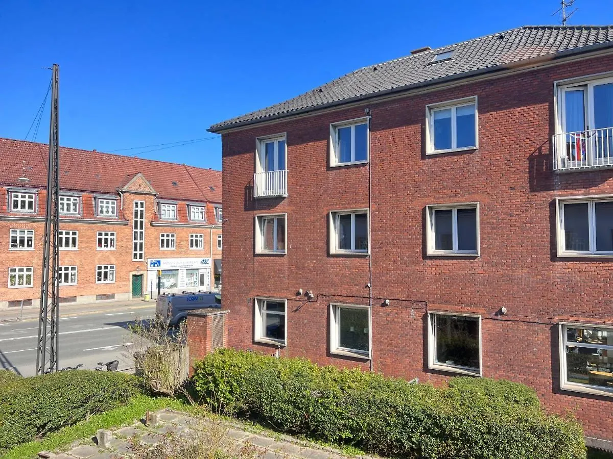 Three Bedroom Apartment In Valby, Valby Langgade 214, København