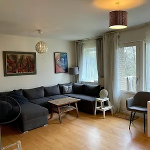 Lejlighed Med Udsigt Til Frederiksberg Have, København